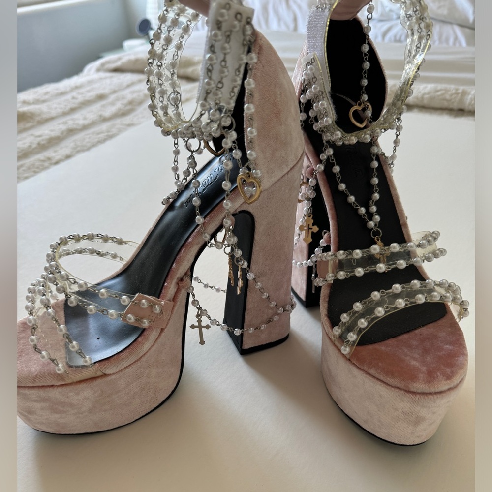 Holy Revelation Platform Heels Pink Sugar Thrillz size 7